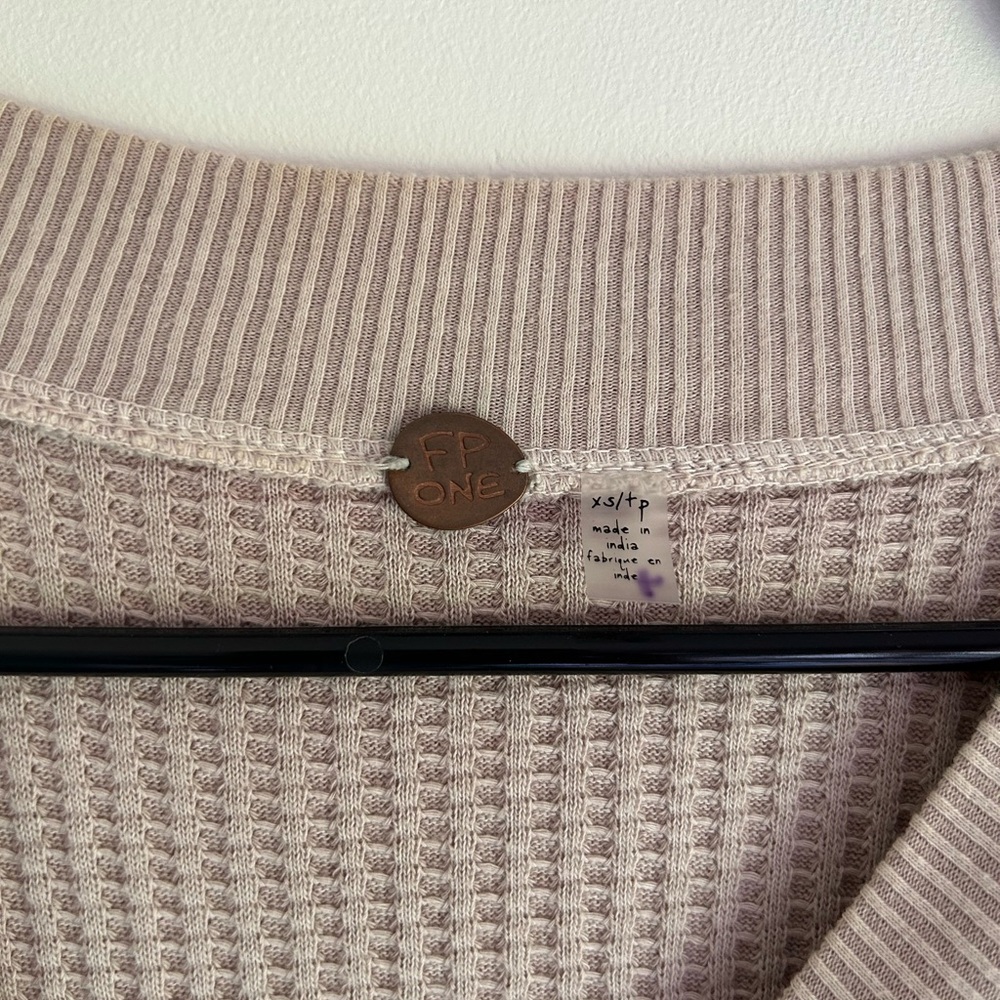 Free People Pullover - image 3